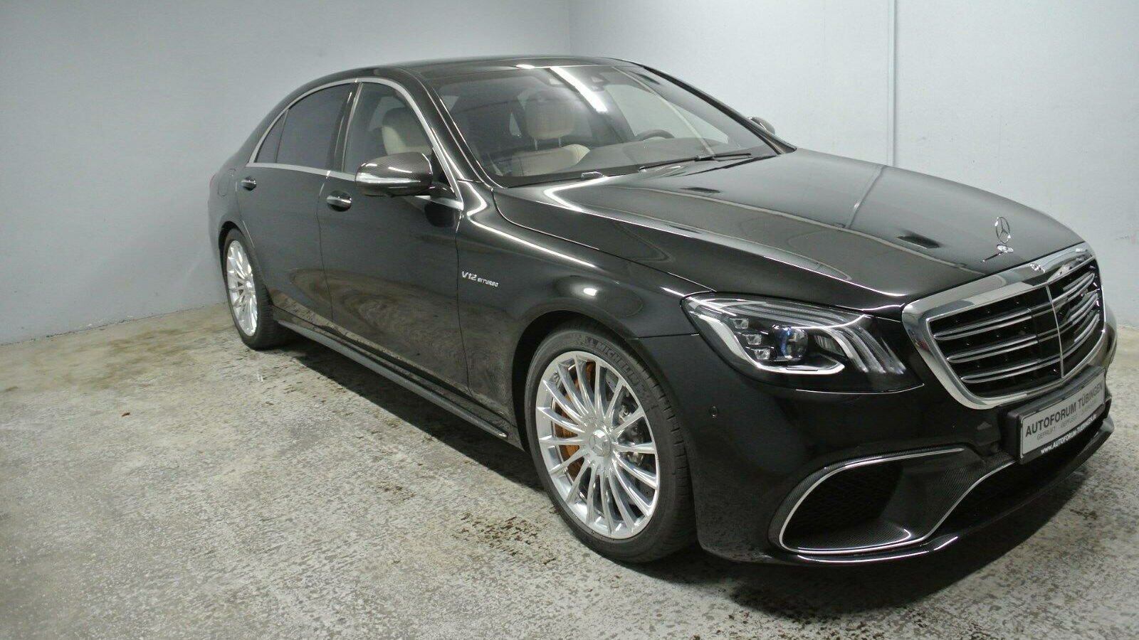 etot mercedes amg s 65 za god podeshevel