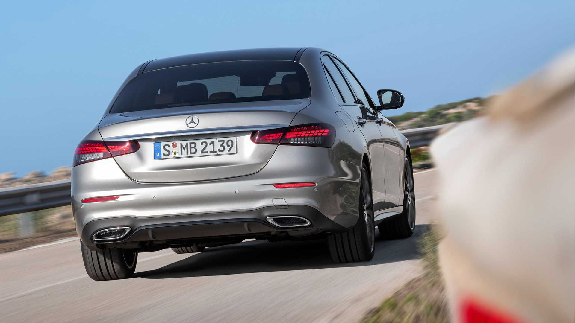 Mercedes Benz E Klassa Polnostyu Obnovilsya Chitajte V Razdele Novosti V Zhurnale Avto Ru