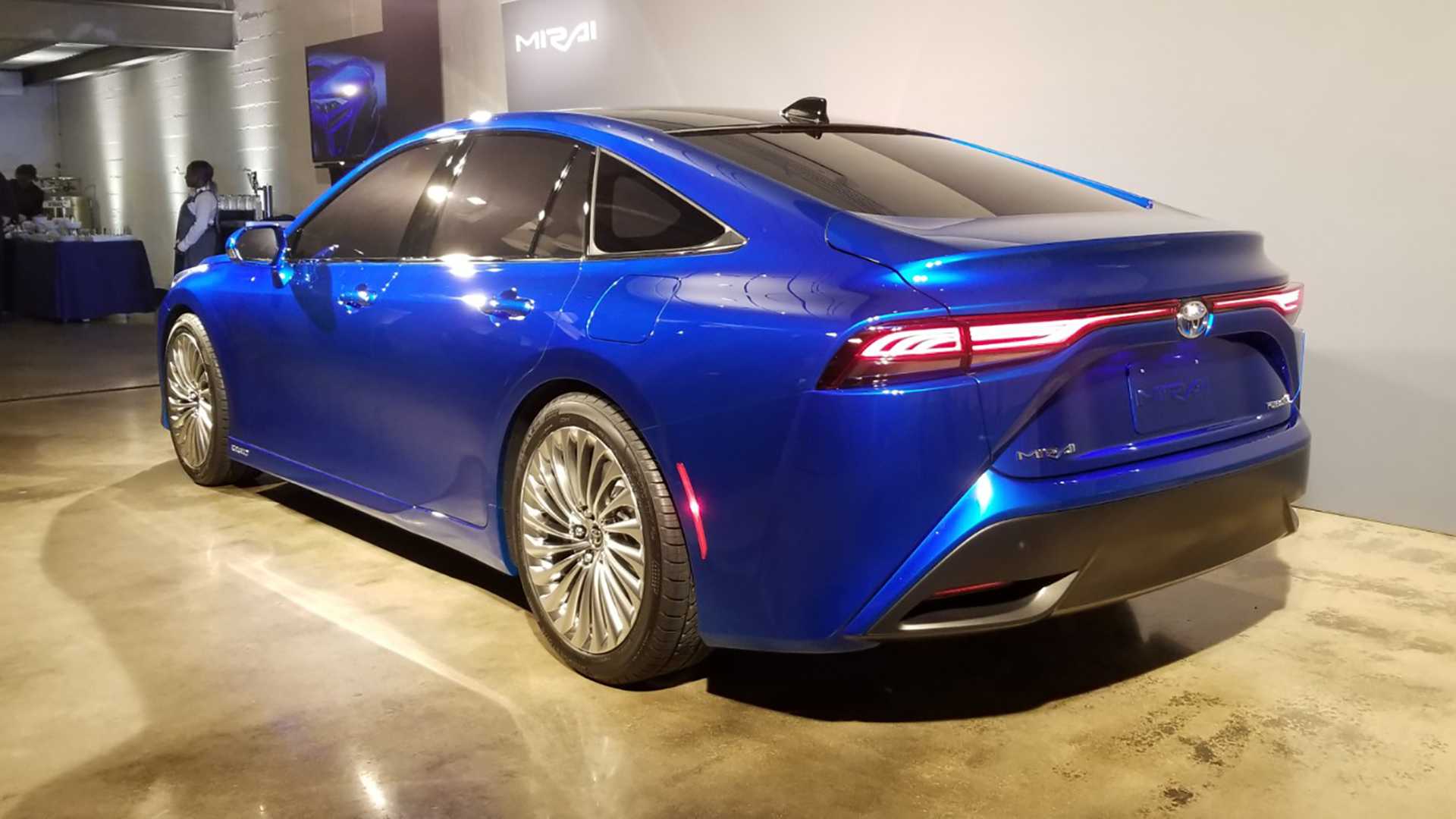 Toyota Mirai 2021 двигатель